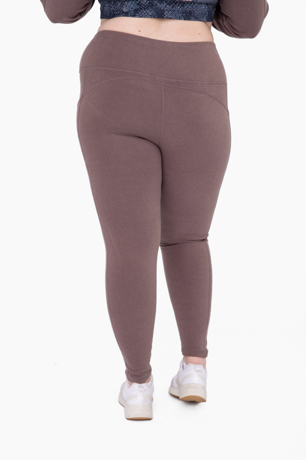 Curvy Micro-Ribbed Swoop Back High-Waisted Pocket Leggings